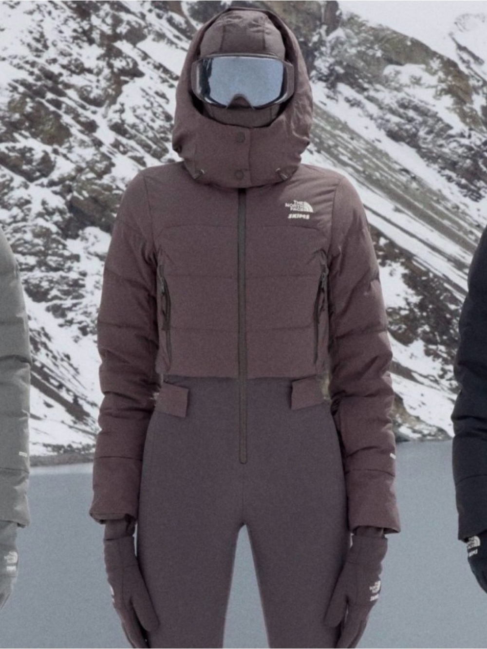 SKIMS x The North Face Ski One Piece Down 550 / Phoenix / XL